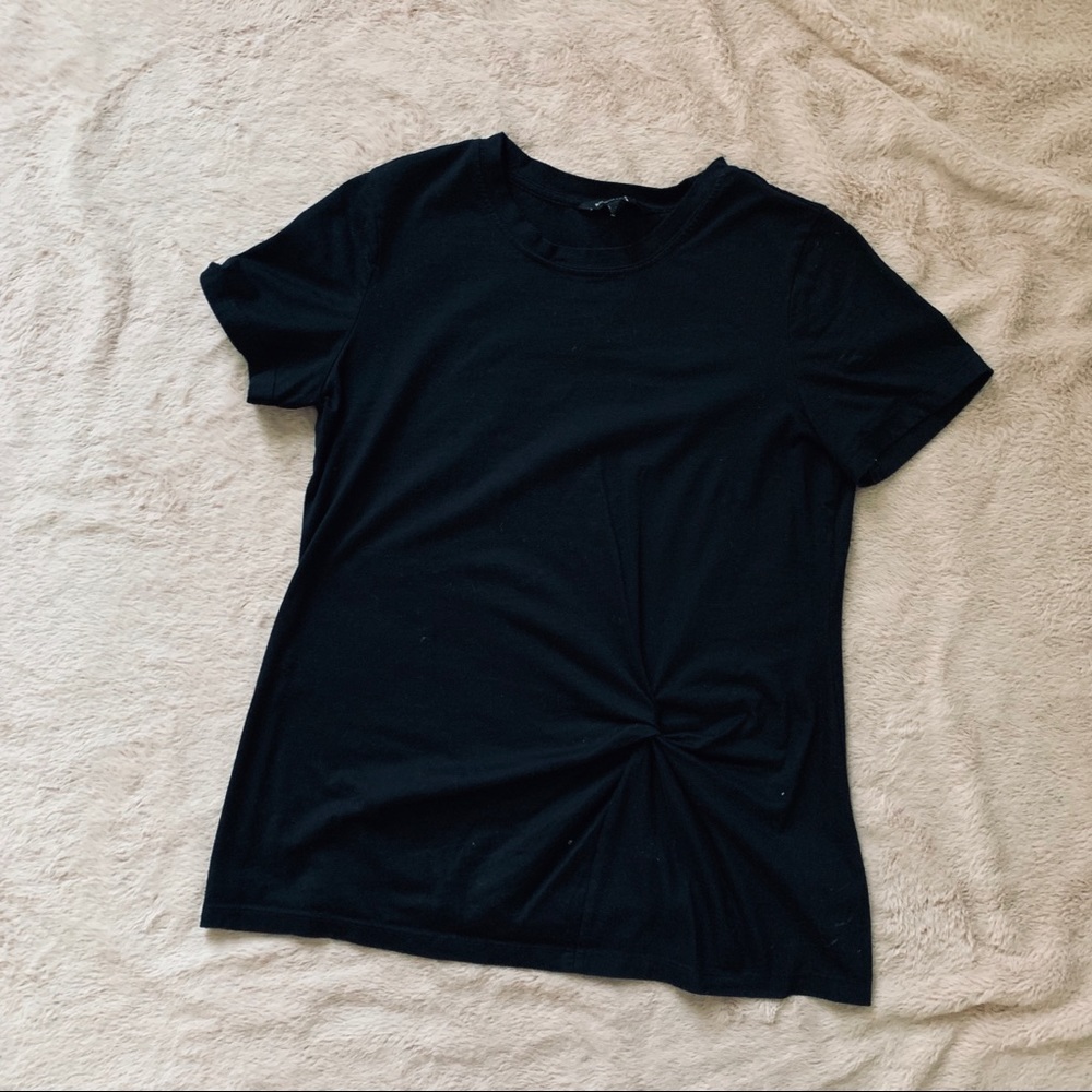 Banana Republic Twist front Tee - Picture 1 of 2